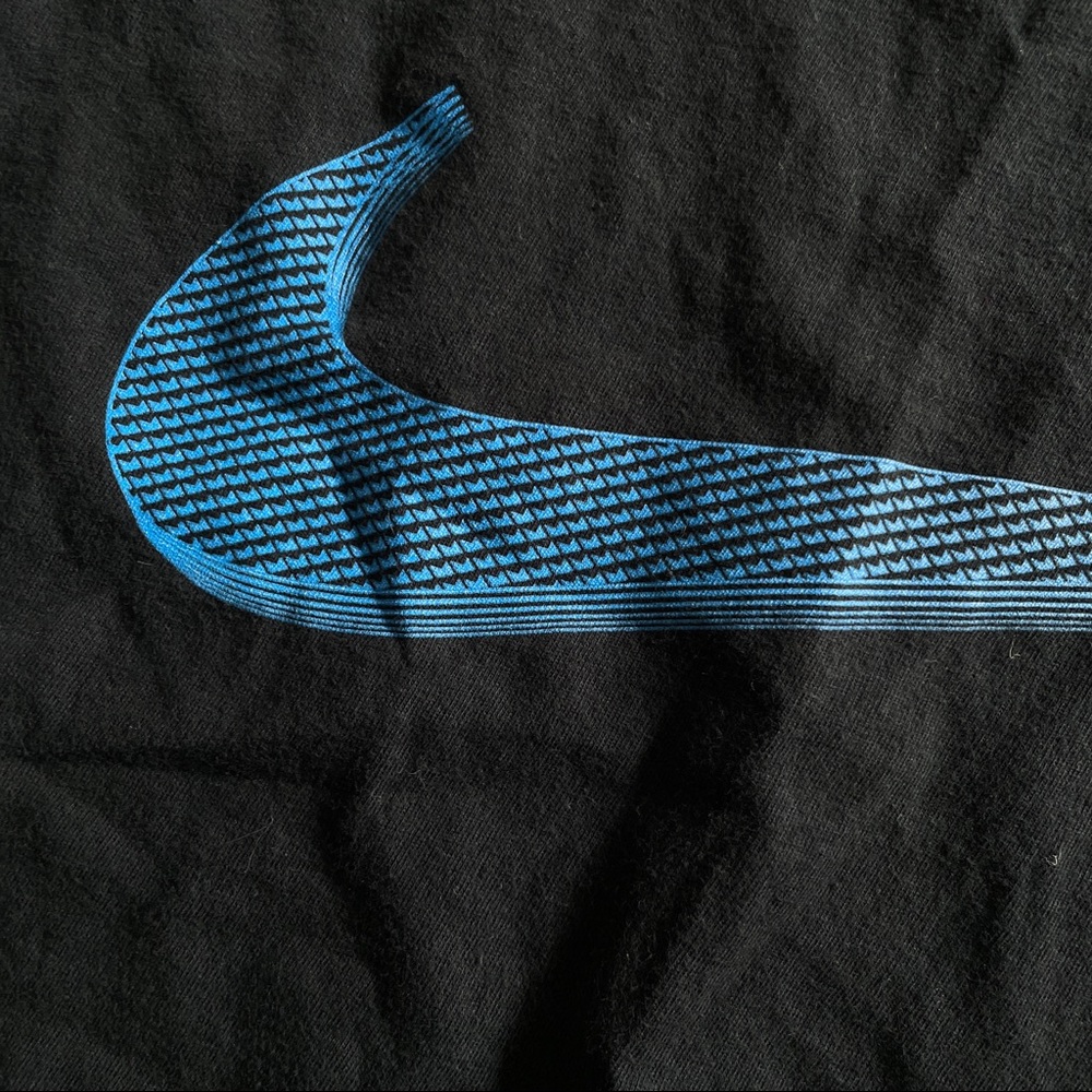 Nike tee - Picture 3 of 3